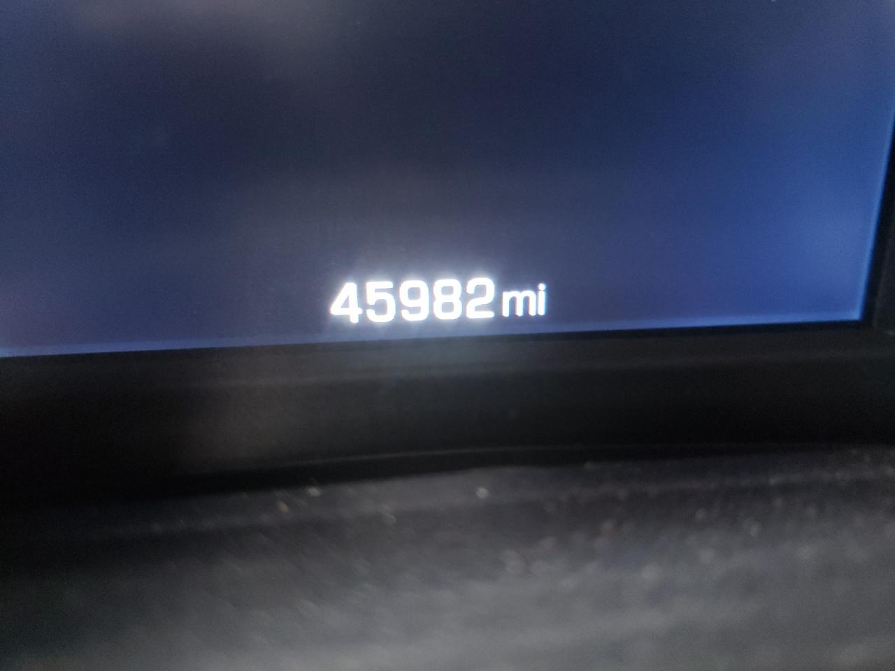 Photo 8 from auction – 2018 CHEVROLET SILVERADO with VIN 3GCUKREC9JG157042