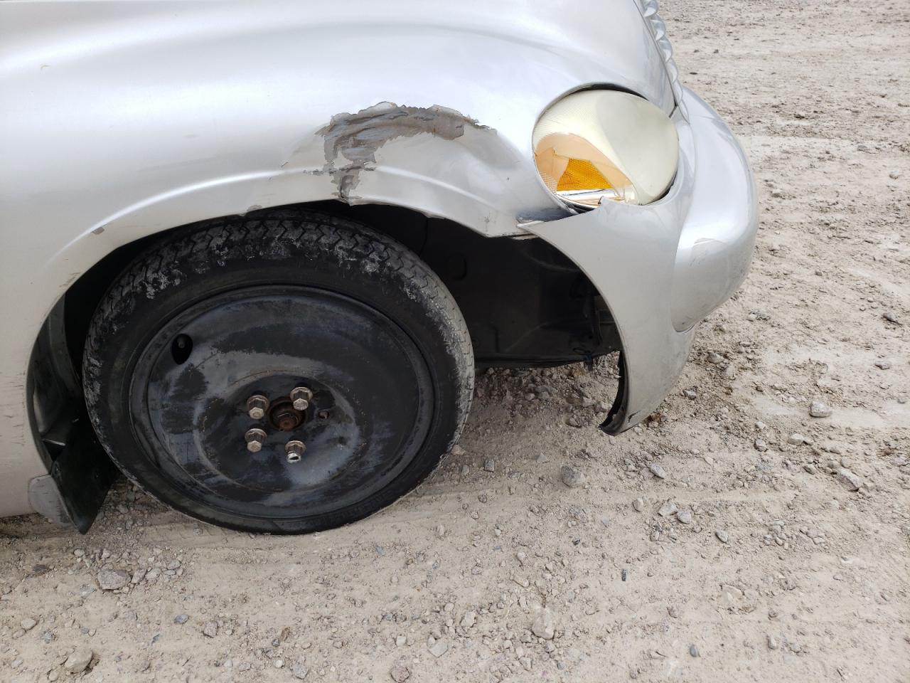Photo 9 from auction – 2005 CHRYSLER PT CRUISER with VIN 3C4FY58B85T608364