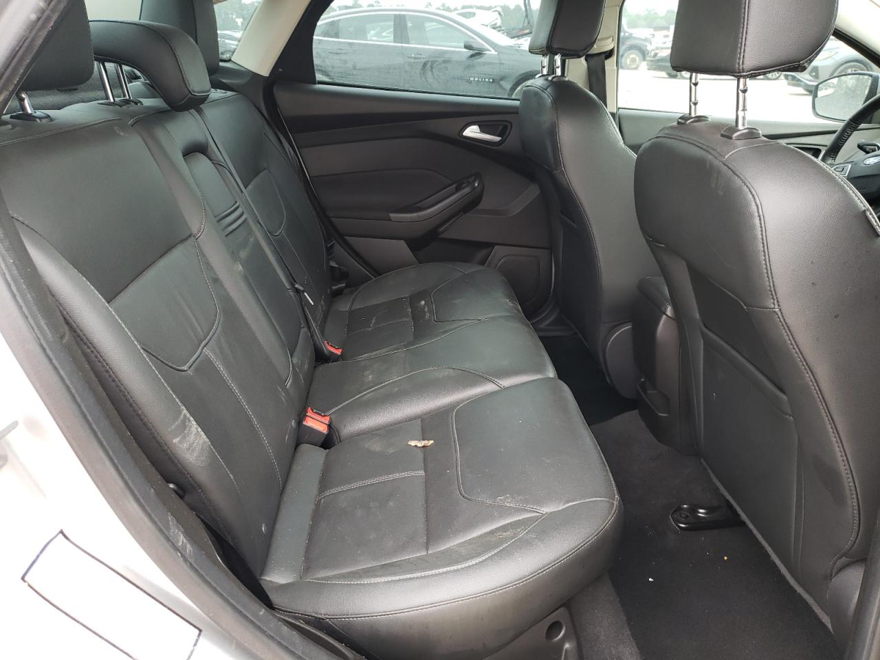 Photo 6 from auction – 2016 FORD FOCUS SE with VIN 1FADP3F27GL311883