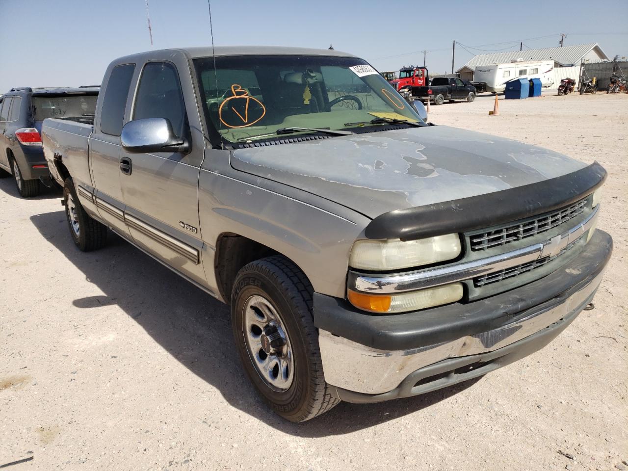 CHEVROLET SILVERADO 2002 con VIN 2GCEK19T521303513 - Foto de la subasta