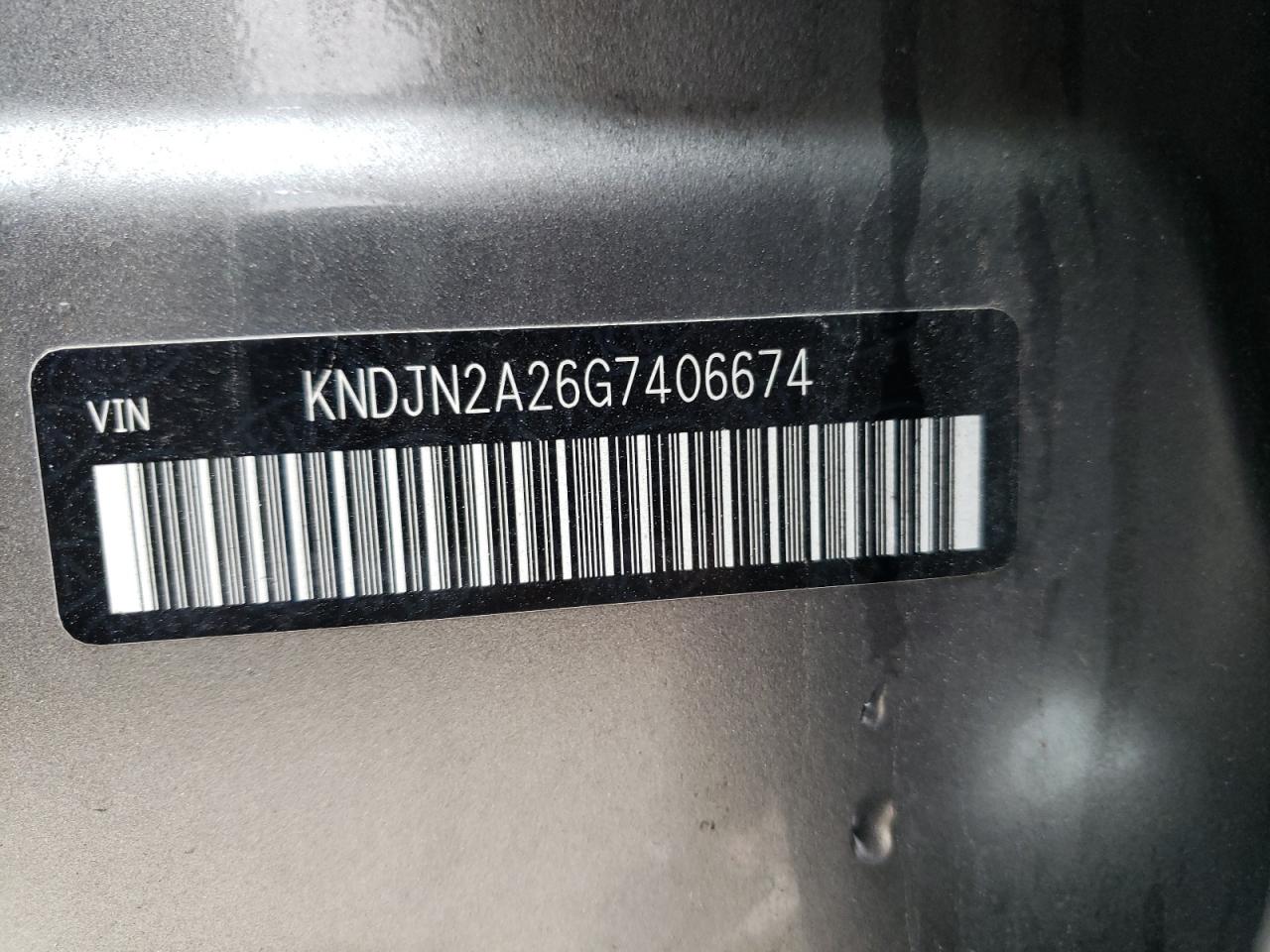 Photo 10 from auction – 2016 KIA SOUL with VIN KNDJN2A26G7406674