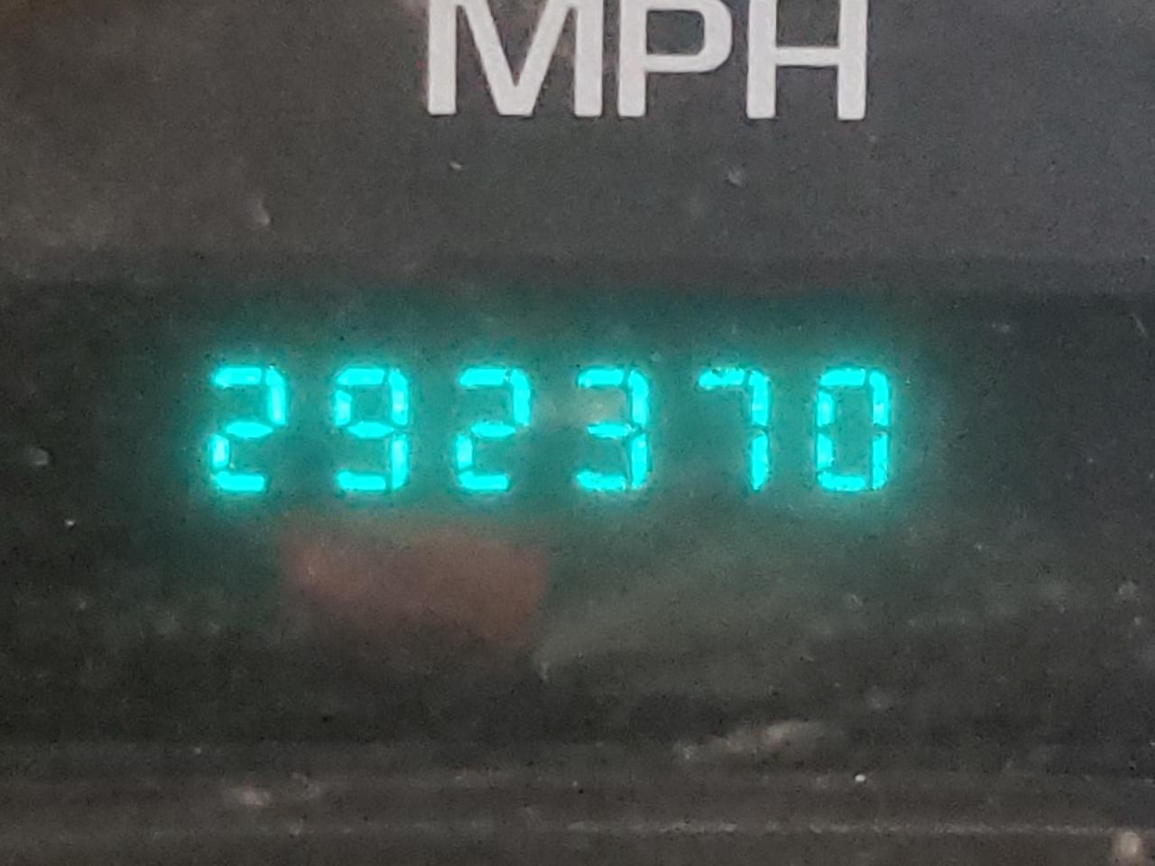 Photo 8 from auction – 2000 CHEVROLET SILVERADO with VIN 1GCEK19V5YZ334617