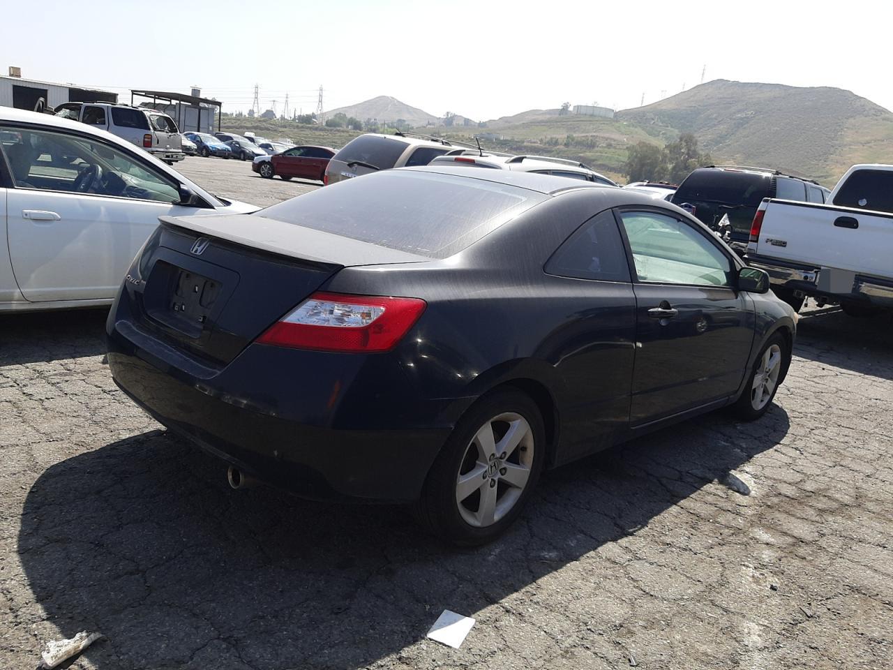 Photo 4 from auction – 2006 HONDA CIVIC with VIN 2HGFG12896H502445