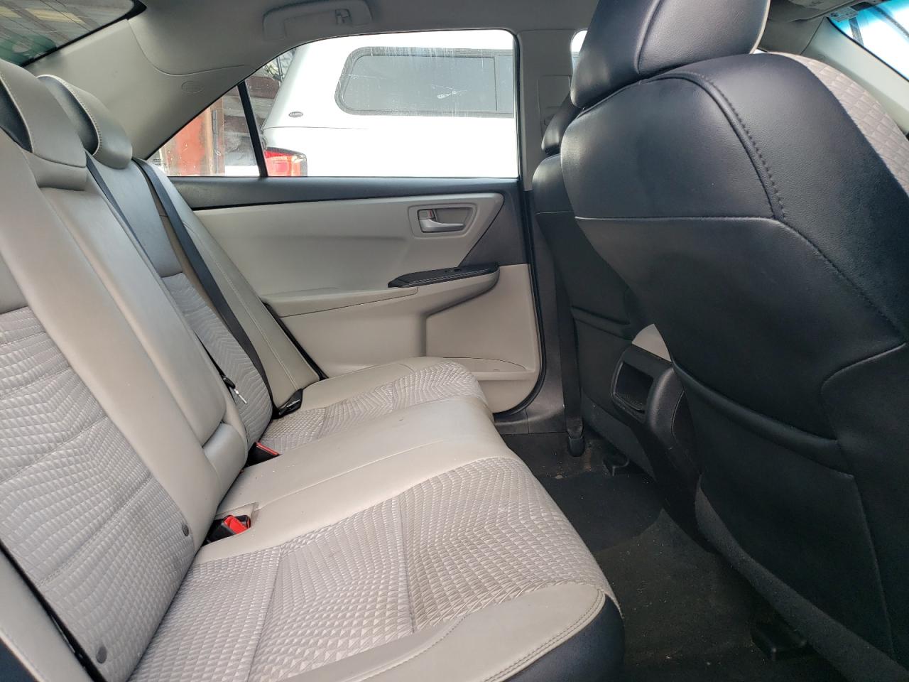 Photo 6 from auction – 2015 TOYOTA CAMRY LE with VIN 4T1BF1FKXFU935397