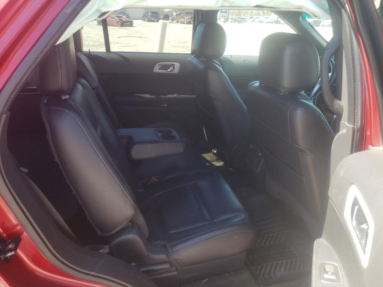 Photo 6 from auction – 2014 FORD EXPLORER L with VIN 1FM5K7F87EGB00550