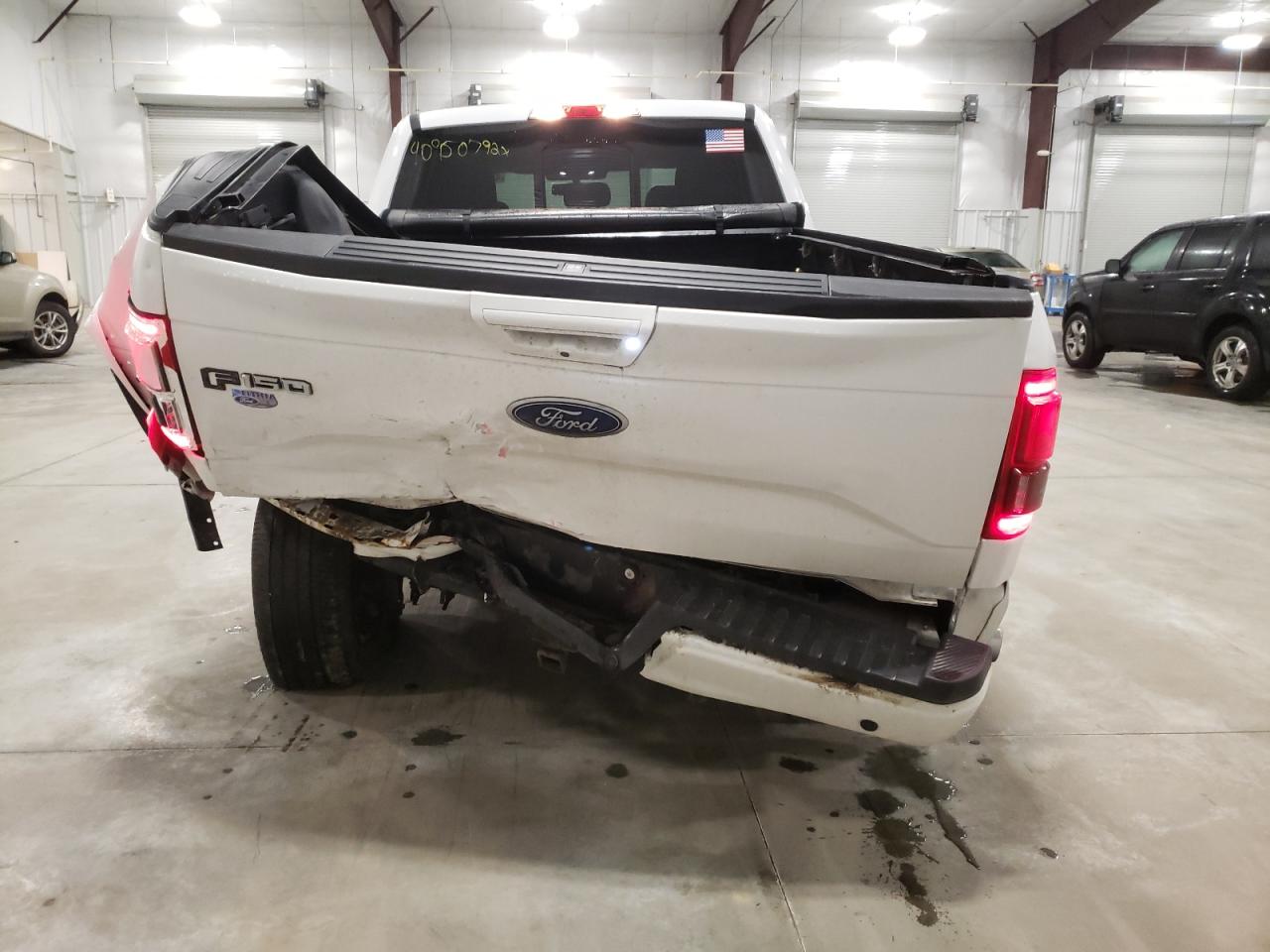 Photo 9 from auction – 2017 FORD F150 SUPER with VIN 1FTFW1EG3HFB33865