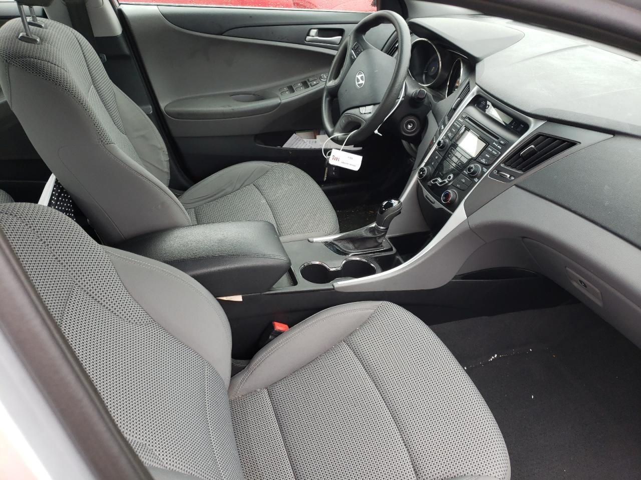 Photo 5 from auction – 2012 HYUNDAI SONATA GLS with VIN 5NPEB4AC2CH439580