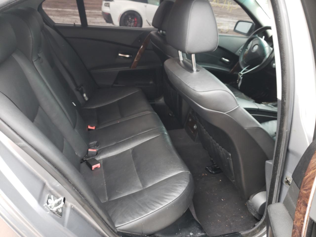 Photo 6 from auction – 2005 BMW 525 I with VIN WBANA53535B857123