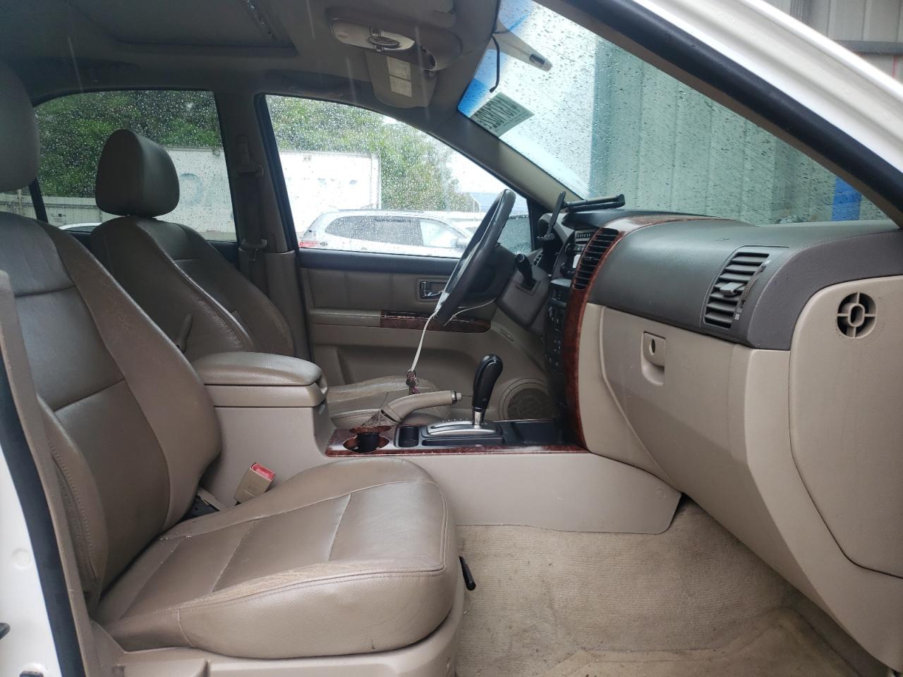 Photo 5 from auction – 2004 KIA SORENTO EX with VIN KNDJD733445273233