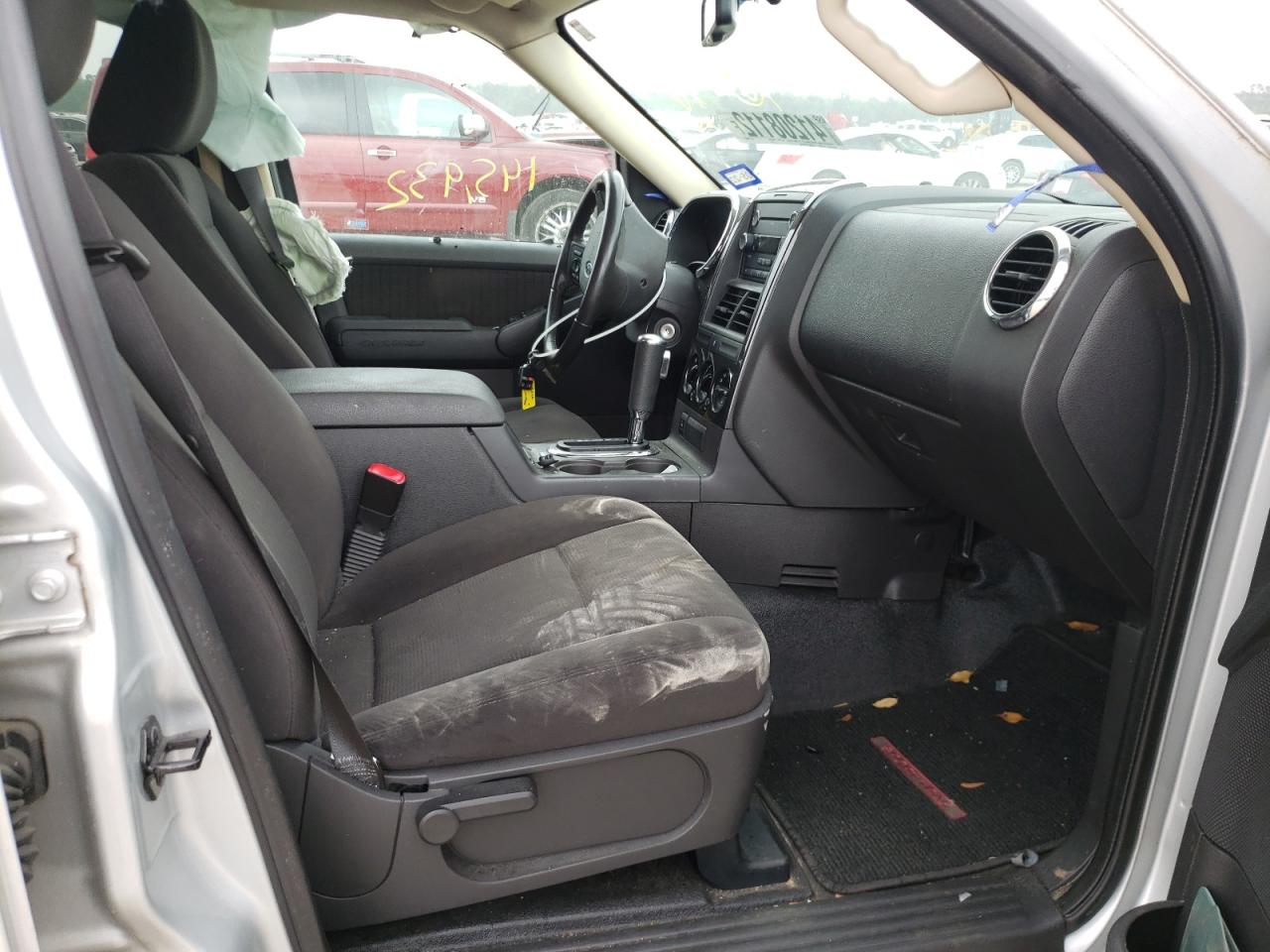 Photo 5 from auction – 2010 FORD EXPLORER S with VIN 1FMEU3BE1AUF05894