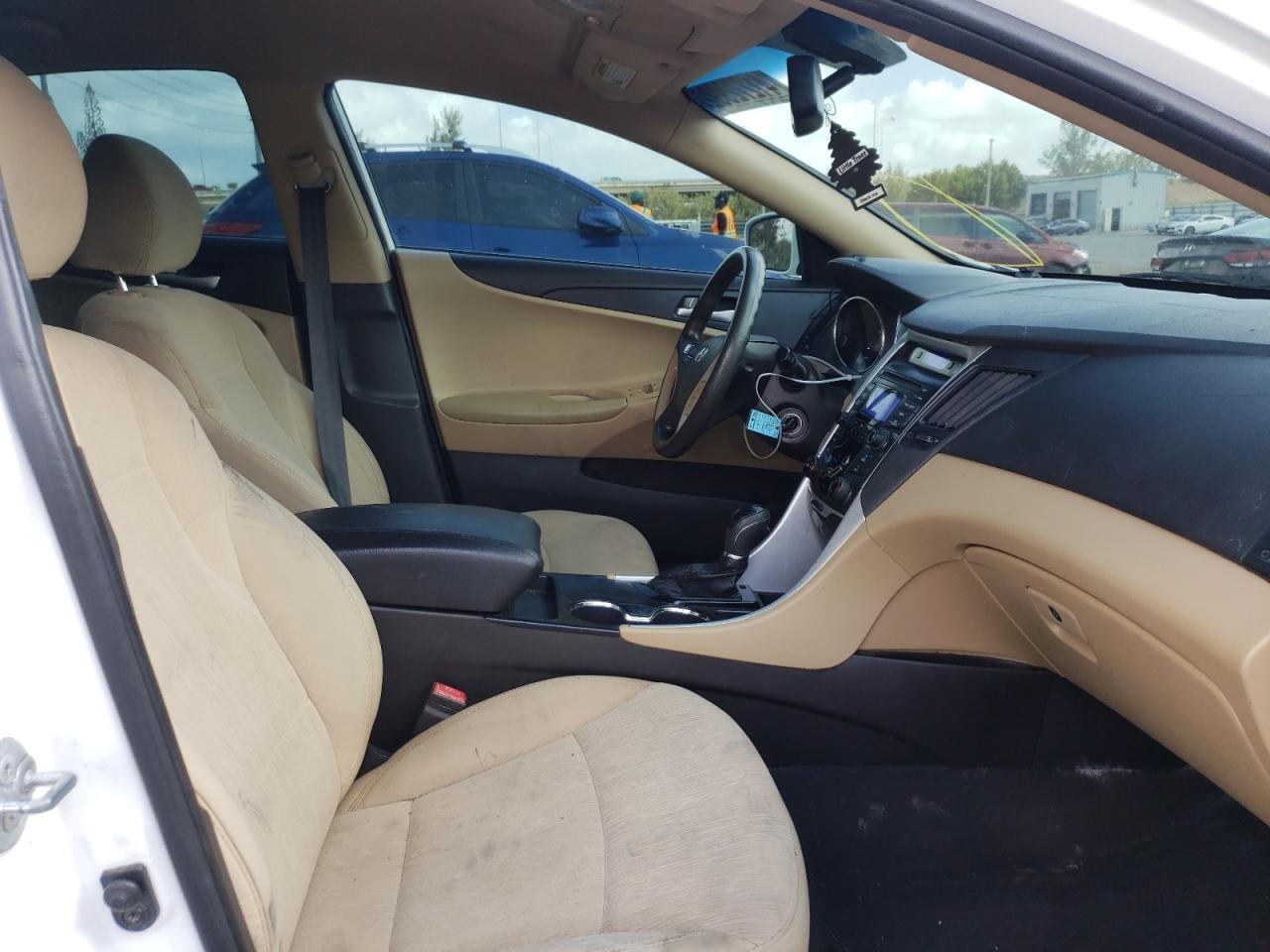 Photo 5 from auction – 2012 HYUNDAI SONATA GLS with VIN 5NPEB4AC5CH463338