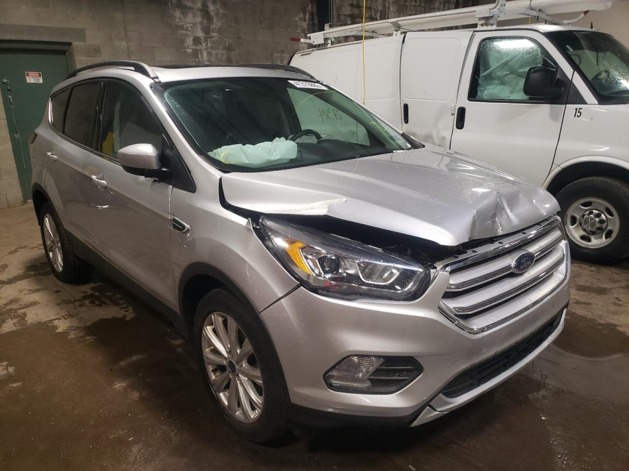 Photo 1 from auction – 2019 FORD ESCAPE SEL with VIN 1FMCU9HD6KUA80943