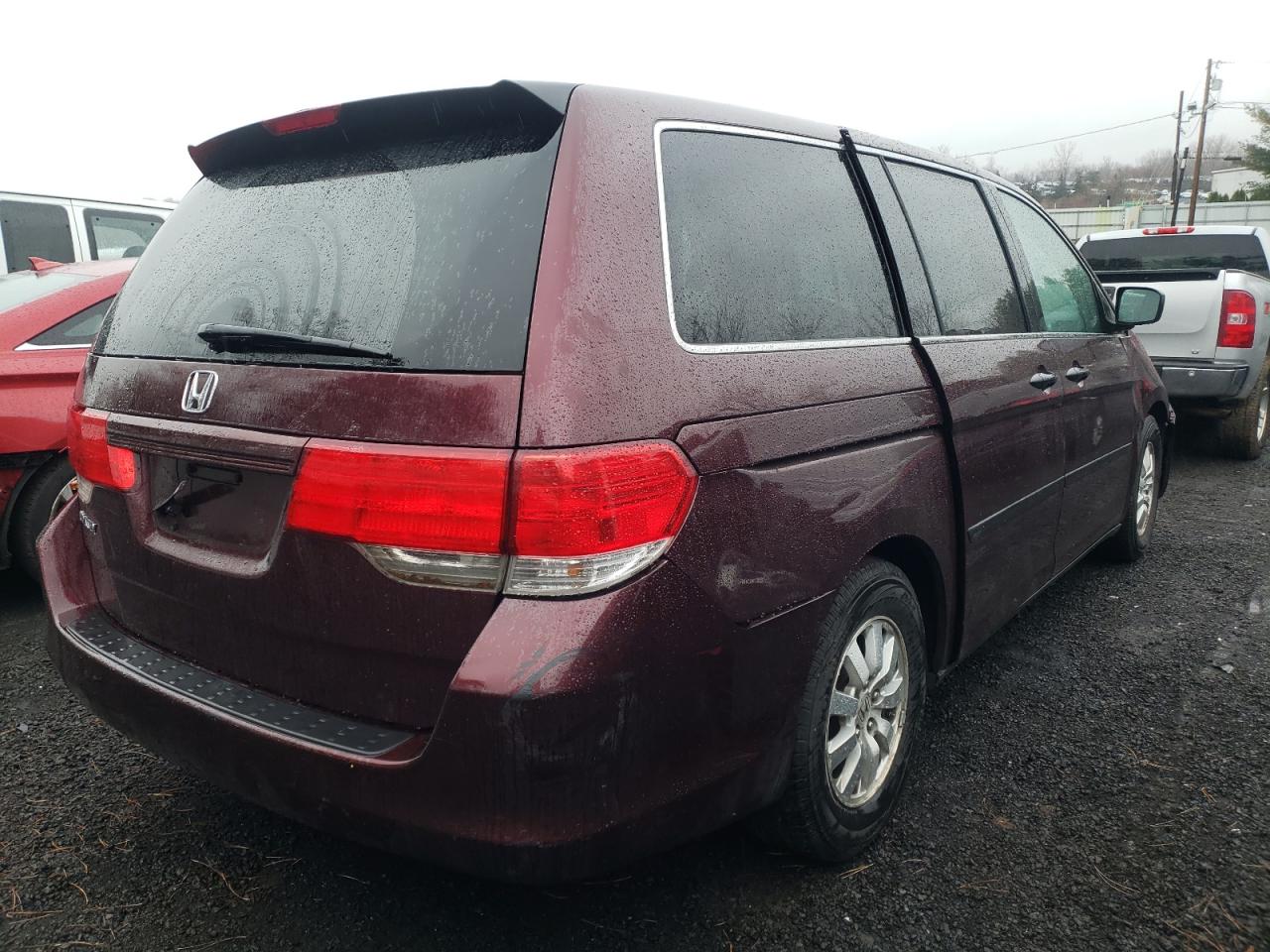 Photo 4 from auction – 2010 HONDA ODYSSEY LX with VIN 5FNRL3H27AB044800