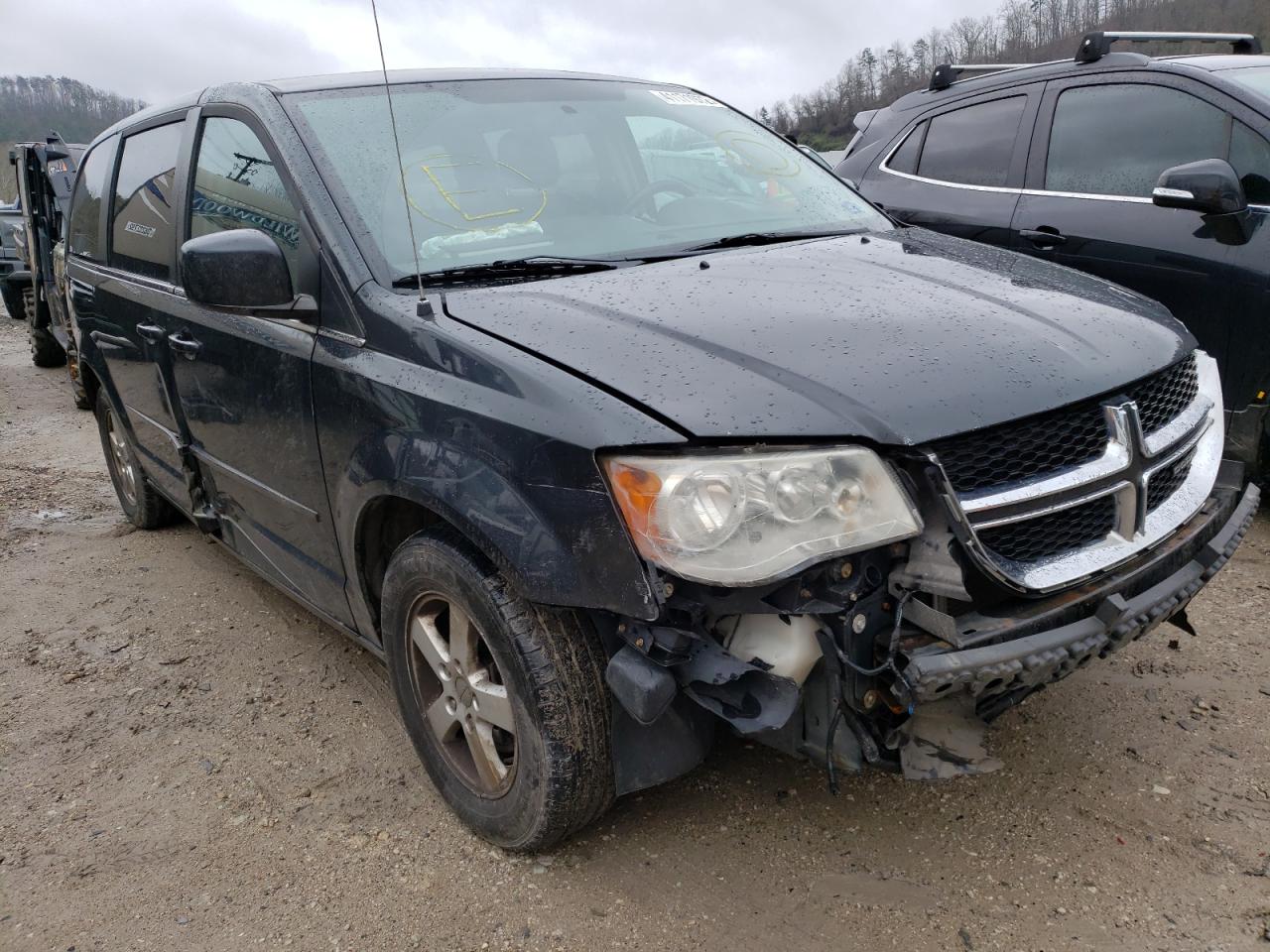 DODGE GRAND CARA 2012 مع رقم تعريف المركبة 2C4RDGDG0CR111461 - صورة من المزاد