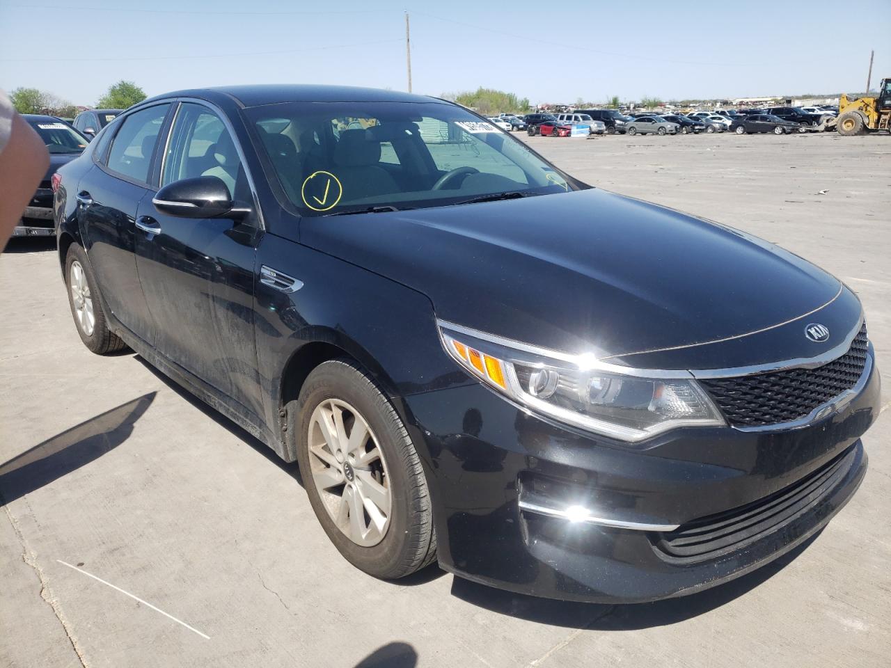 KIA OPTIMA LX 2018 with VIN 5XXGT4L33JG235060 - Photo from auction