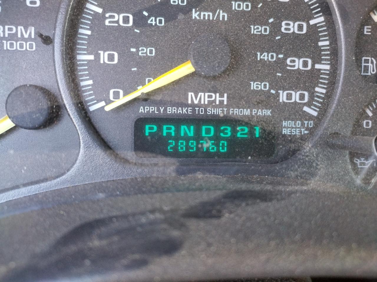 Photo 8 from auction – 2001 CHEVROLET SILVERADO with VIN 2GCEC19T111163746