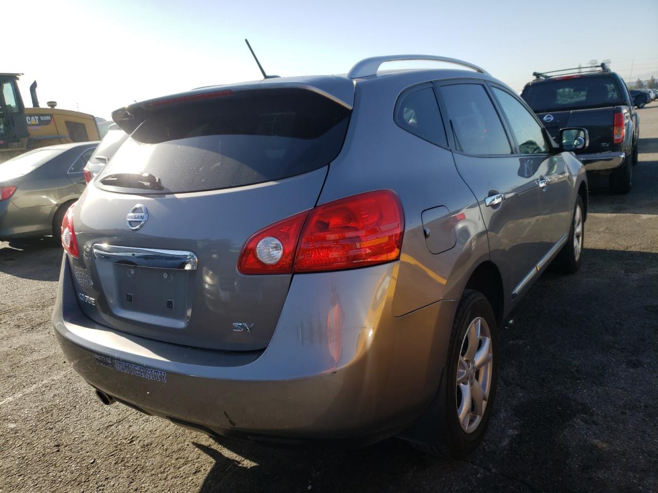 Photo 4 from auction – 2011 NISSAN ROGUE S with VIN JN8AS5MT7BW170067