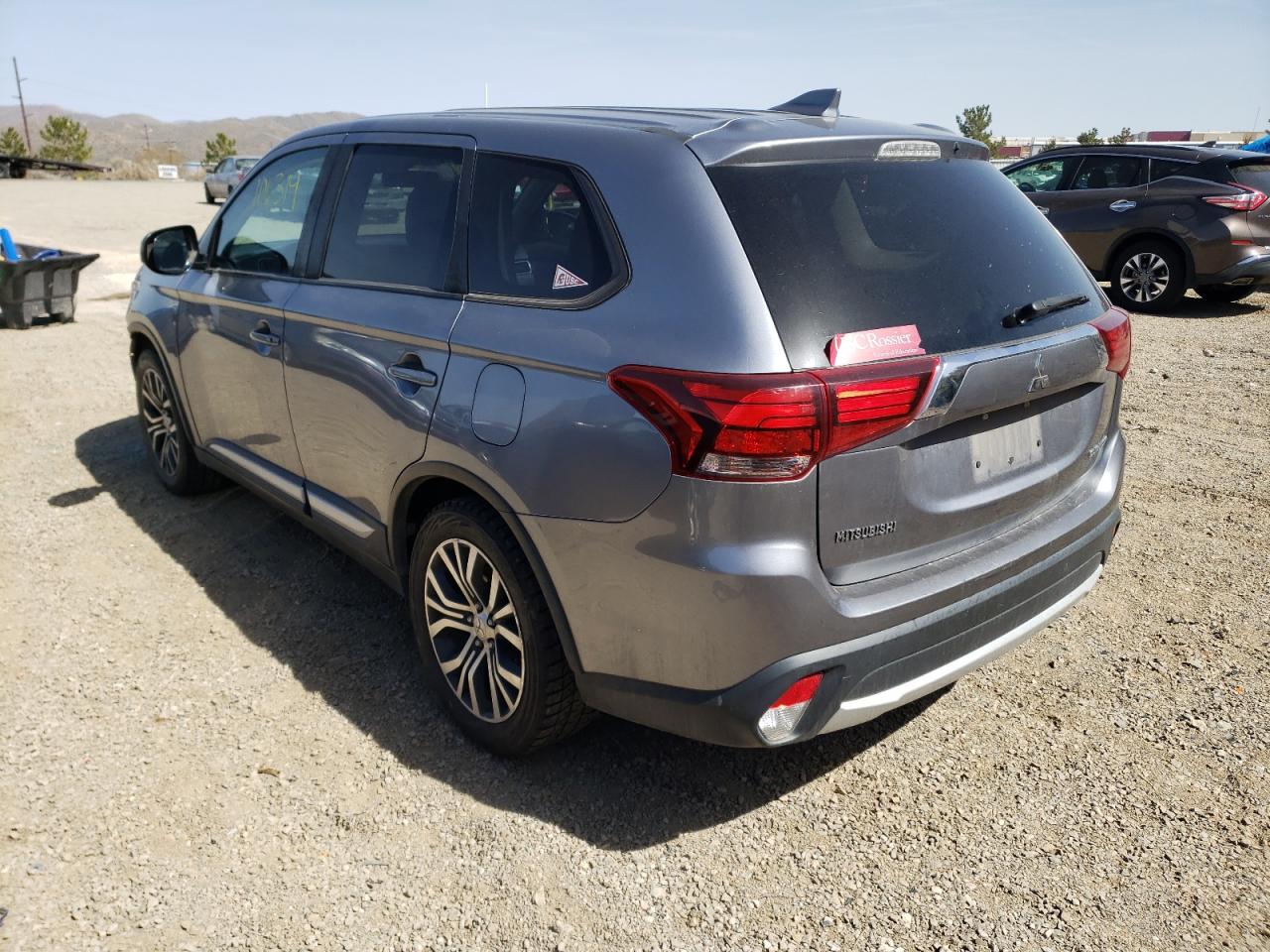 Photo 3 from auction – 2017 MITSUBISHI OUTLANDER with VIN JA4AD2A3XHZ040732
