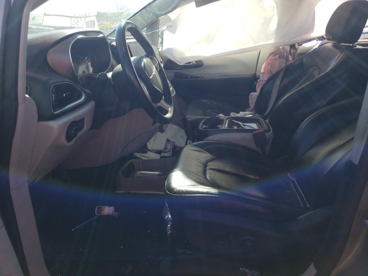 Photo 5 from auction – 2018 CHRYSLER PACIFICA T with VIN 2C4RC1BG8JR291711