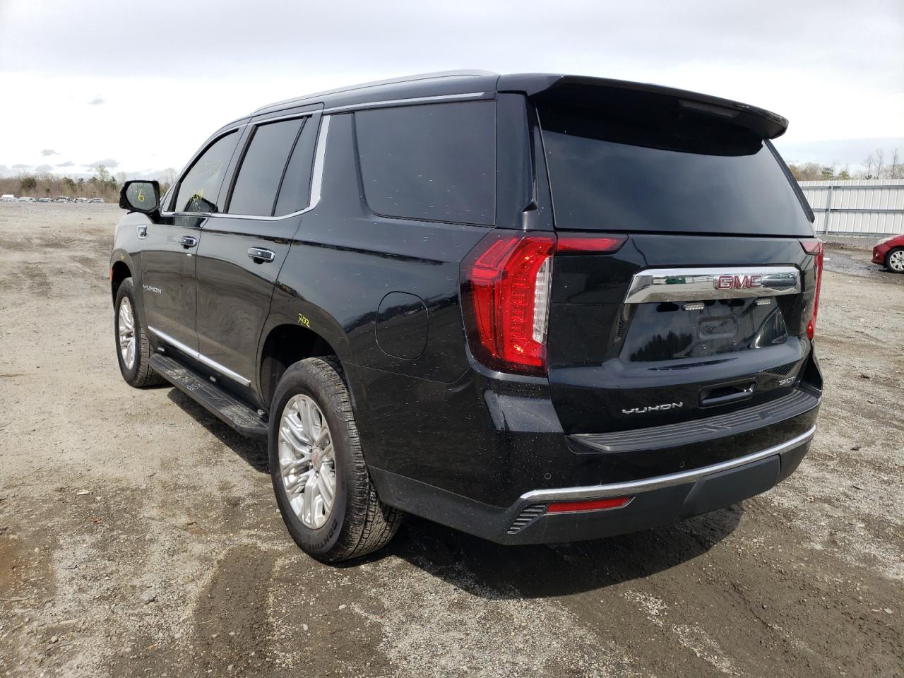 Photo 3 from auction – 2021 GMC YUKON SLT with VIN 1GKS2BKD2MR263353