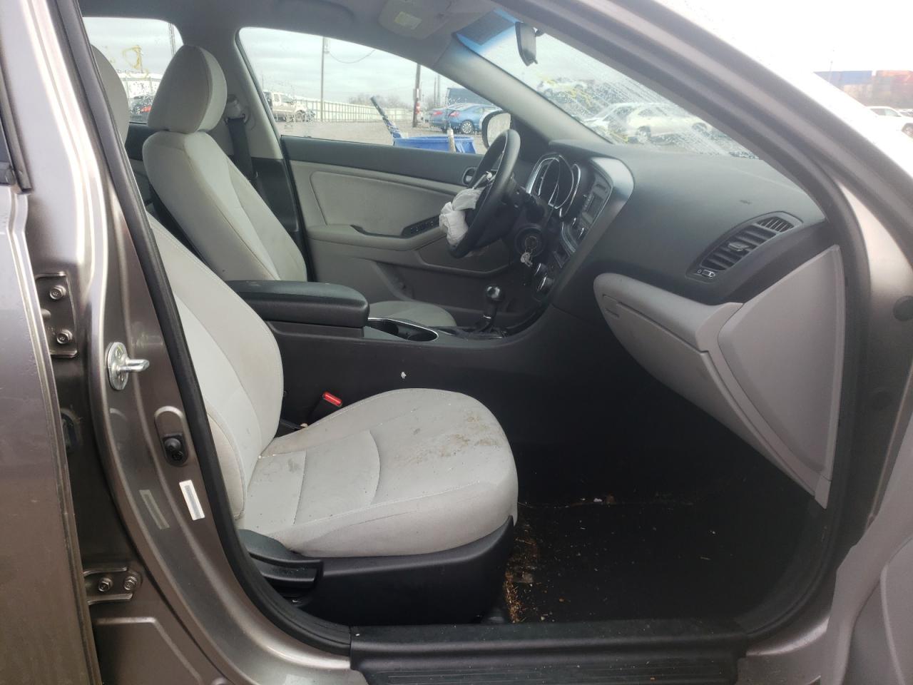 Photo 5 from auction – 2015 KIA OPTIMA LX with VIN 5XXGM4A74FG351734