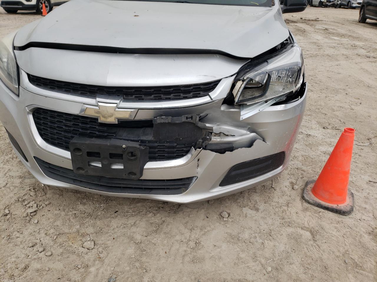Photo 9 from auction – 2015 CHEVROLET MALIBU LS with VIN 1G11A5SL6FF320279