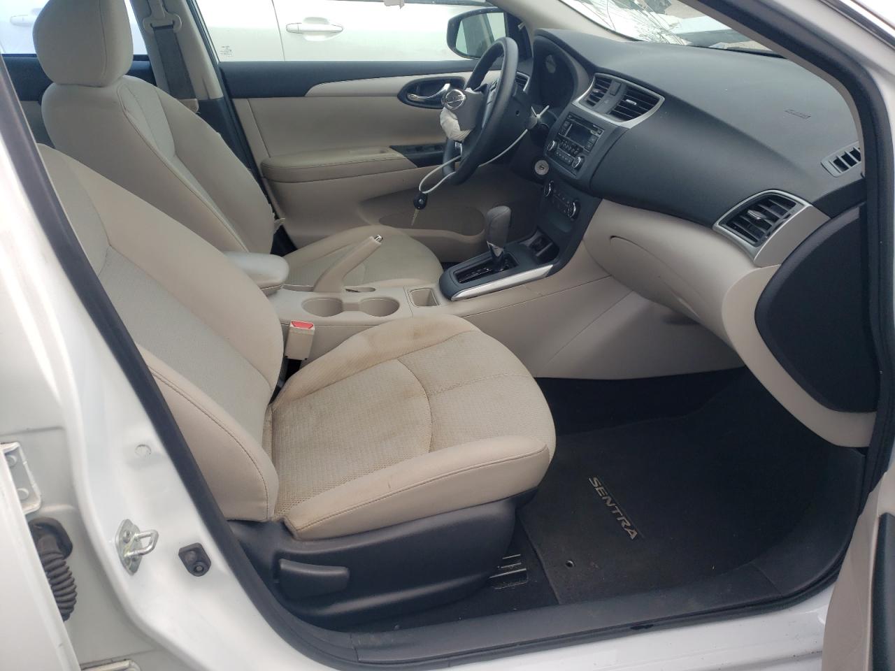 Photo 5 from auction – 2017 NISSAN UK with VIN 3N1AB7AP7HY261326