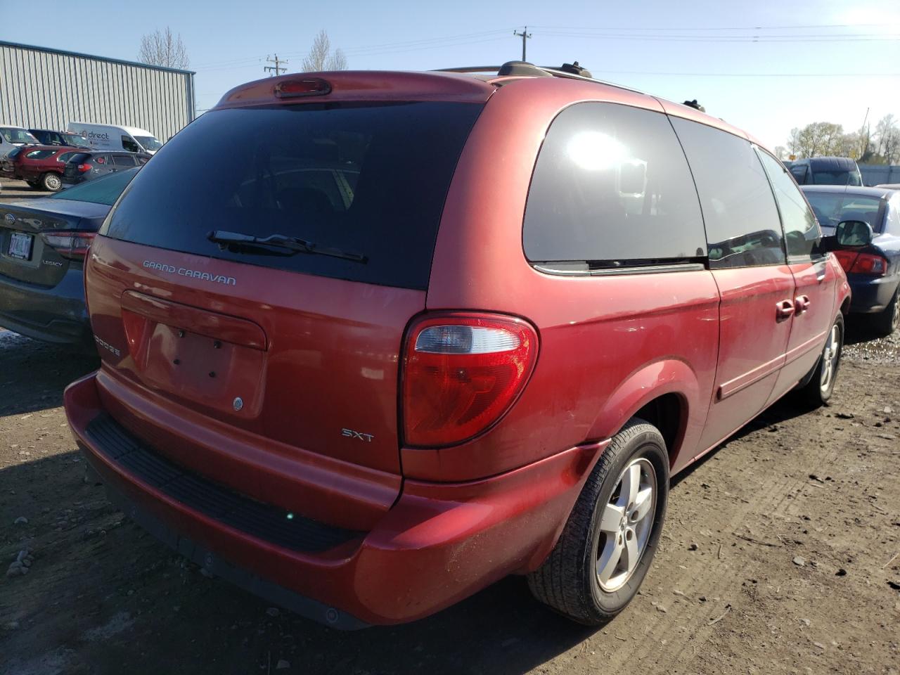Photo 4 from auction – 2005 DODGE GRAND CARA with VIN 2D4GP44L55R172465