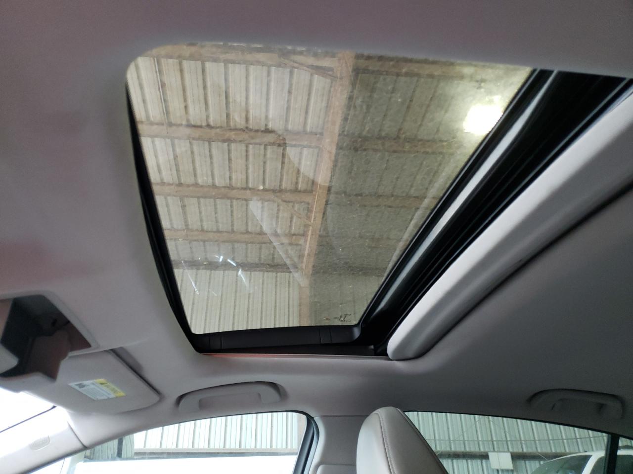 Photo 9 from auction – 2015 ACURA TLX TECH with VIN 19UUB1F56FA011092