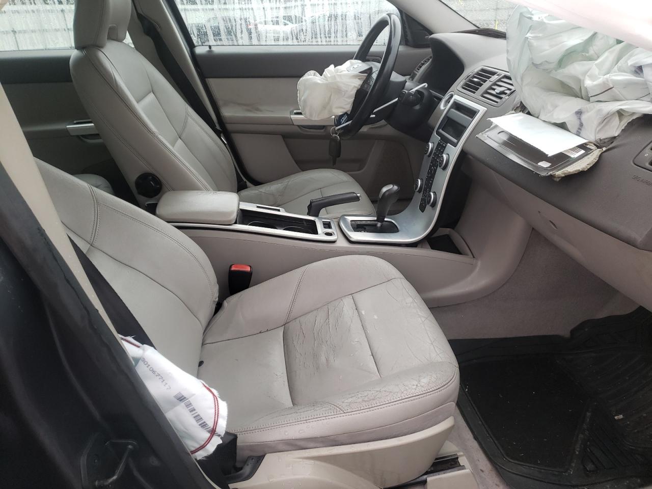 Photo 5 from auction – 2010 VOLVO V50 2.4I with VIN YV1382MW6A2573145