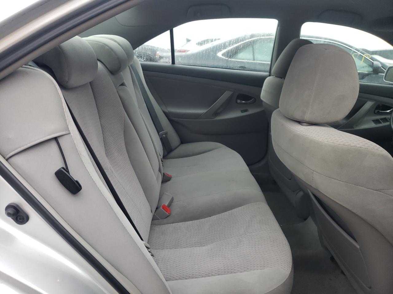 Photo 6 from auction – 2011 TOYOTA CAMRY BASE with VIN 4T1BF3EK7BU121909