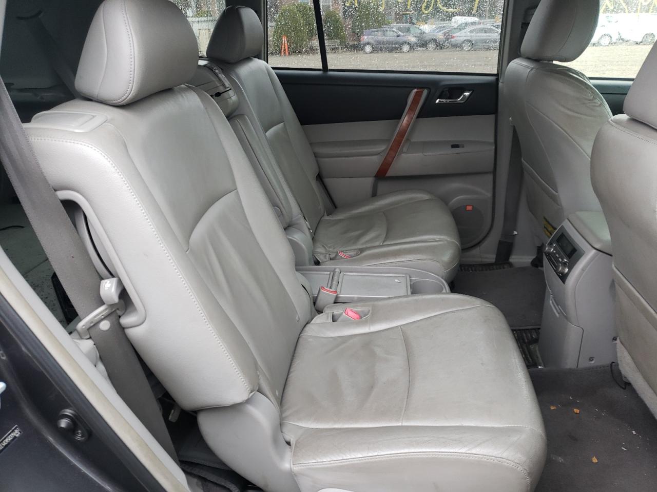 Photo 6 from auction – 2008 TOYOTA HIGHLANDER with VIN JTEES42A582056461
