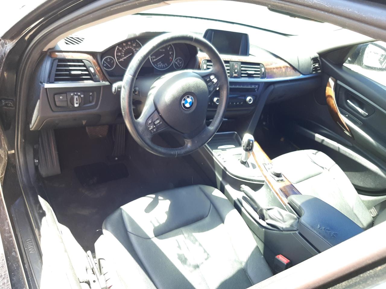 Photo 9 from auction – 2013 BMW 328 I with VIN WBA3A5C52DF357355