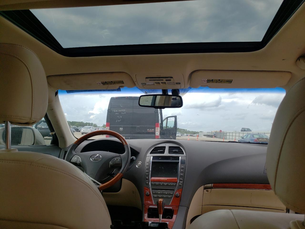 صورة رقم 9 من المزاد - 2010 LEXUS ES 350 مع VIN JTHBK1EG6A2398835