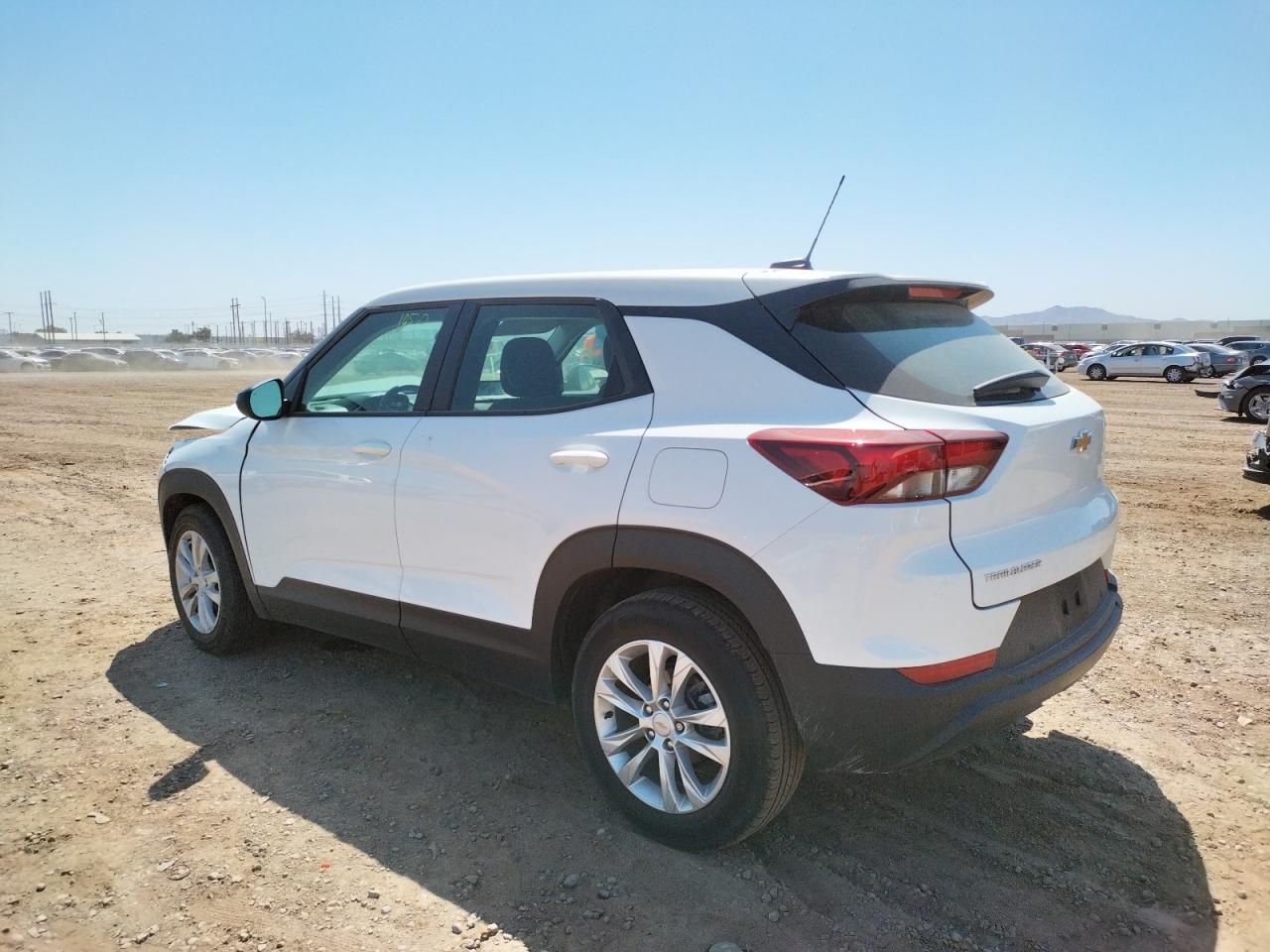Photo 3 from auction – 2021 CHEVROLET TRAILBLAZE with VIN KL79MMS23MB102420
