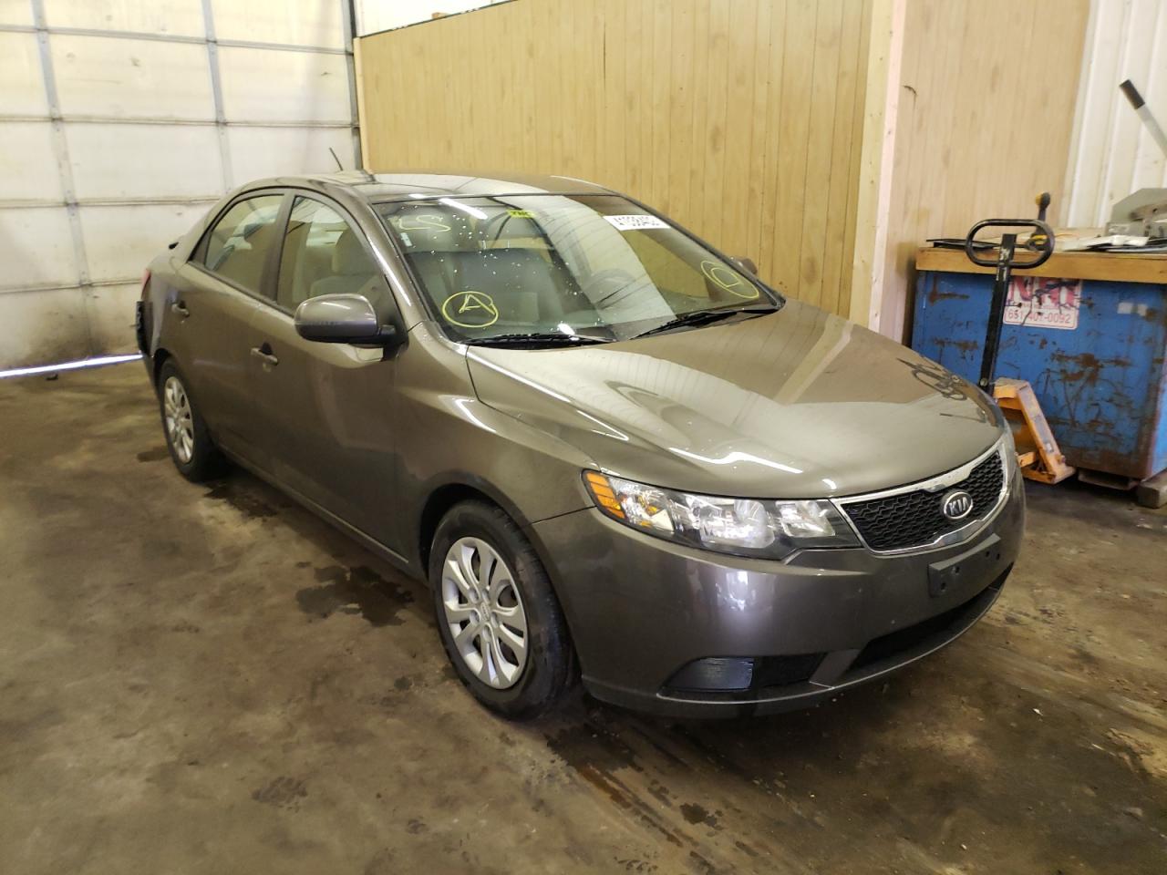 KIA FORTE EX 2011 with VIN KNAFU4A22B5889389 - Photo from auction