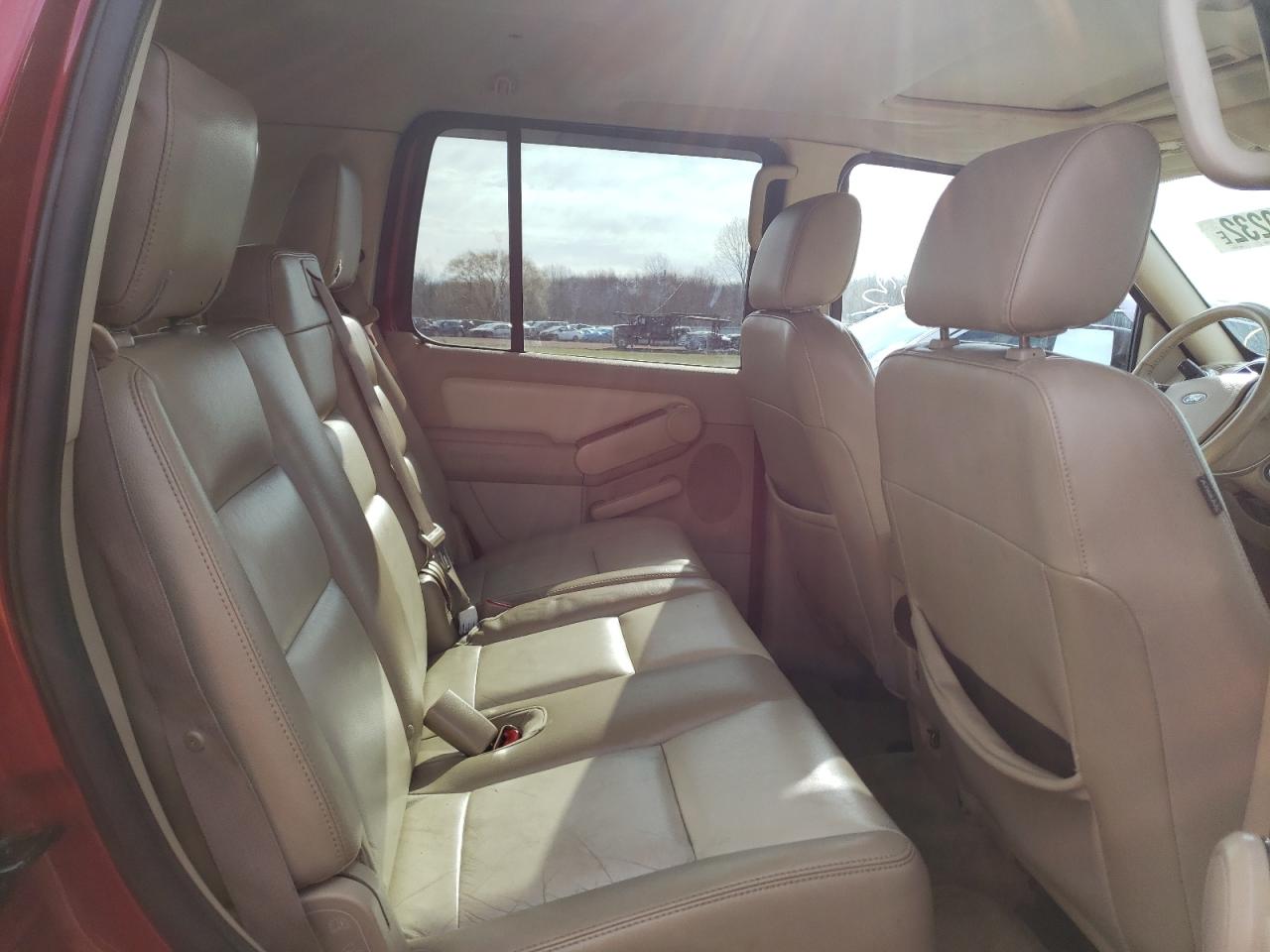 Photo 6 from auction – 2006 FORD EXPLORER E with VIN 1FMEU74E16UA13720