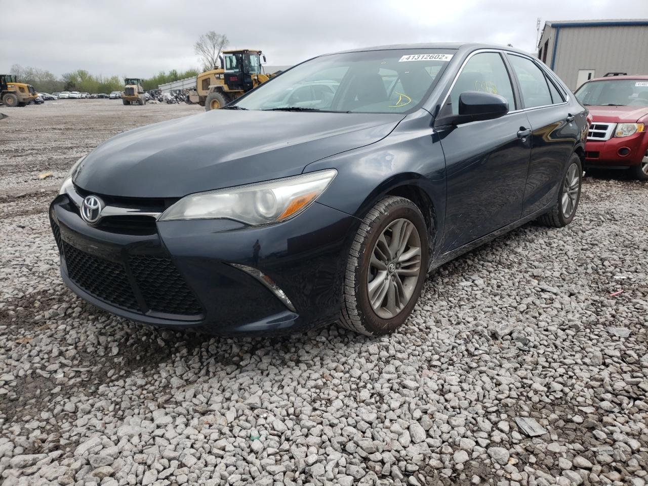 Photo 2 from auction – 2016 TOYOTA CAMRY LE with VIN 4T1BF1FK0GU249564
