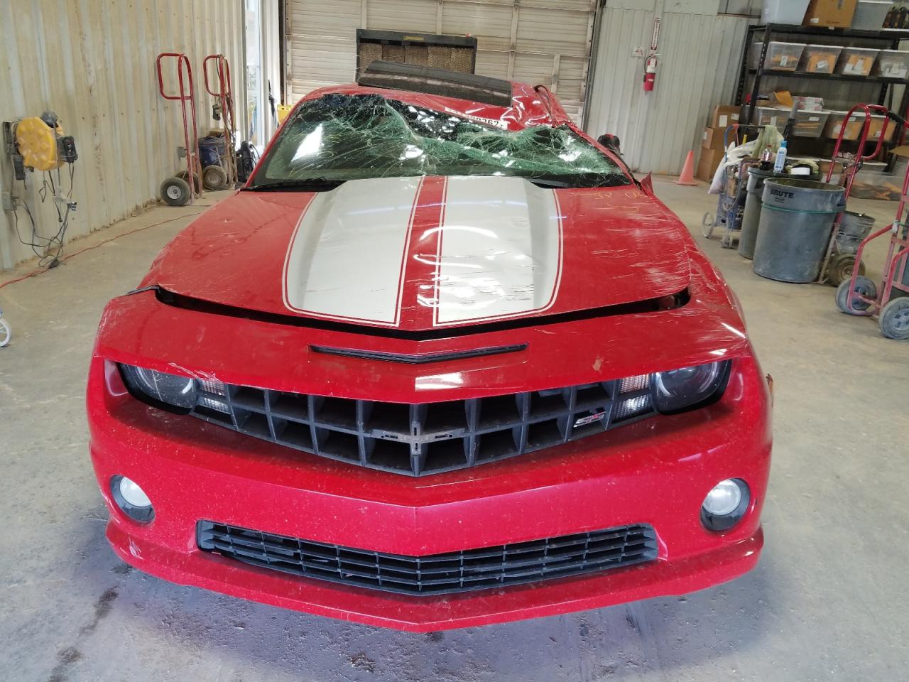 Photo 9 from auction – 2011 CHEVROLET CAMARO 2SS with VIN 2G1FK1EJ0B9135573