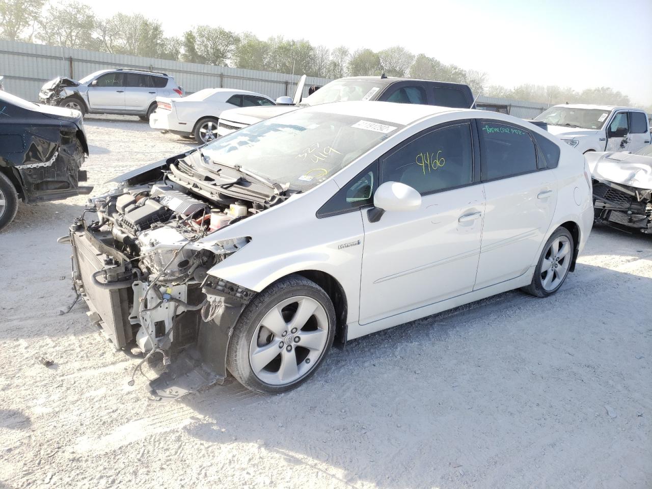 Photo 2 from auction – 2011 TOYOTA PRIUS with VIN JTDKN3DU6B5327419