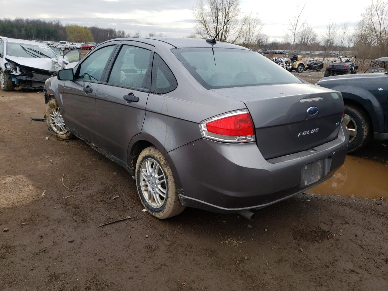 Photo 3 from auction – 2011 FORD FOCUS with VIN 1FAHP3FN3BW176887