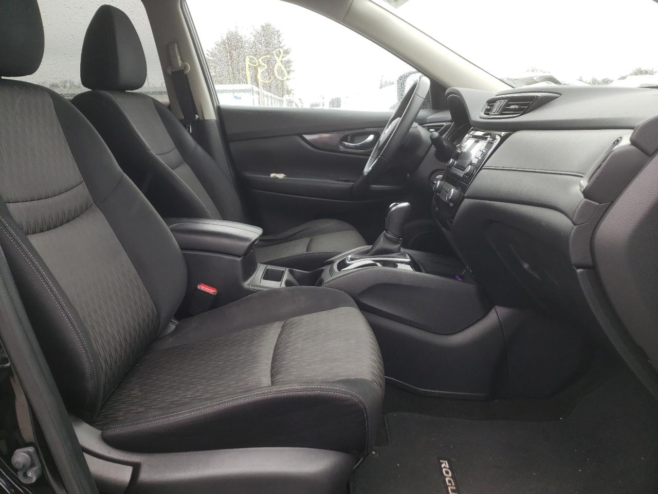 Photo 5 from auction – 2017 NISSAN ROGUE S with VIN JN8AT2MT3HW136163