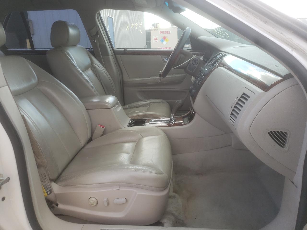 Zdjęcie 5 z aukcji – 2006 CADILLAC DTS z VIN 1G6KD57Y76U112059