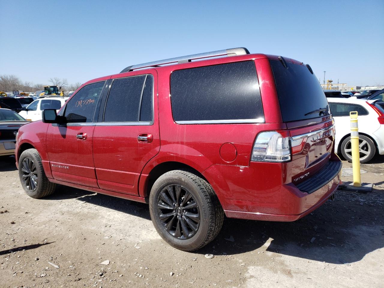 Photo 3 from auction – 2015 LINCOLN NAVIGATOR with VIN 5LMJJ2JT3FEJ05724