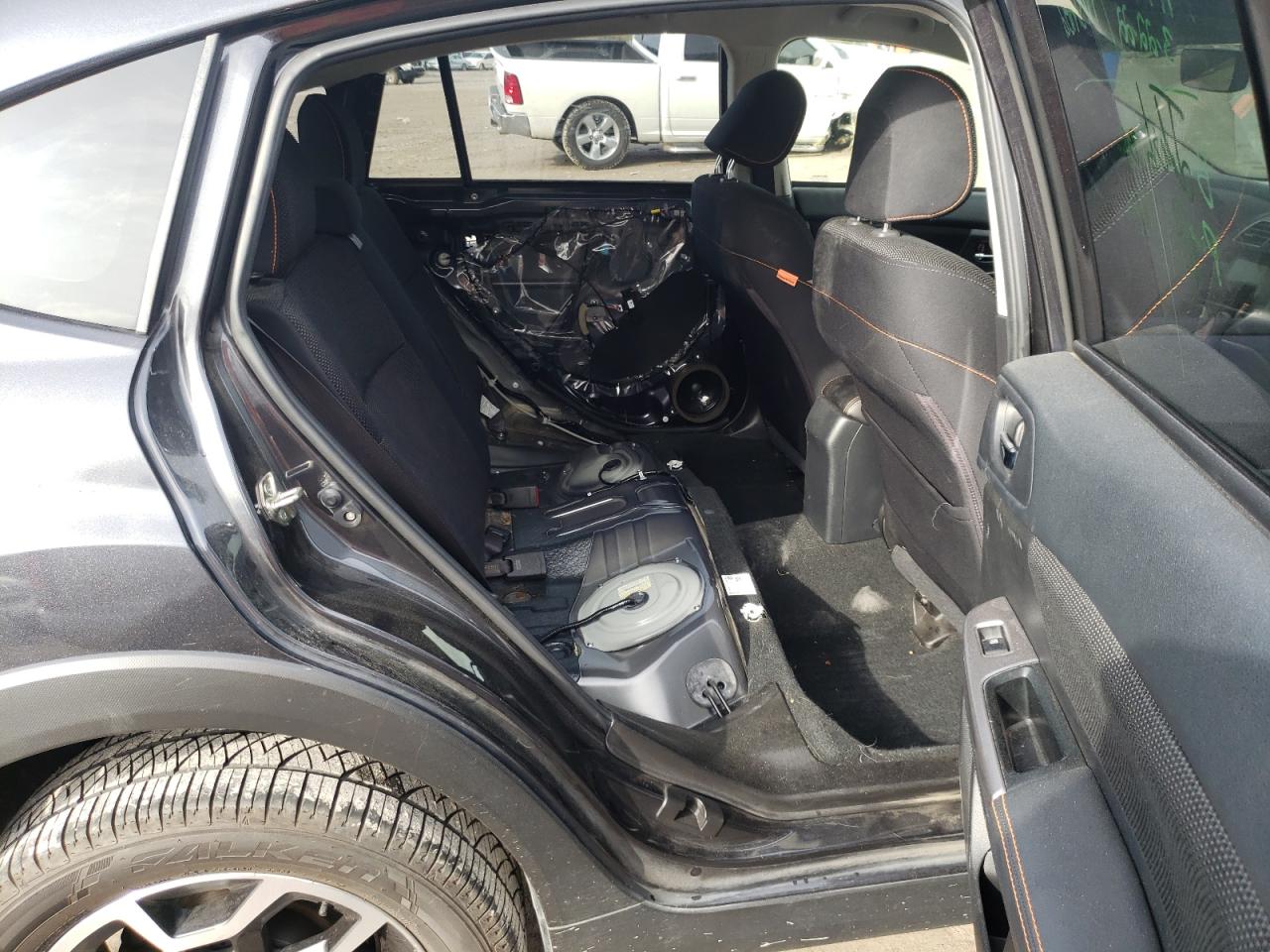 Photo 6 from auction – 2017 SUBARU CROSSTREK with VIN JF2GPADC0H8253211