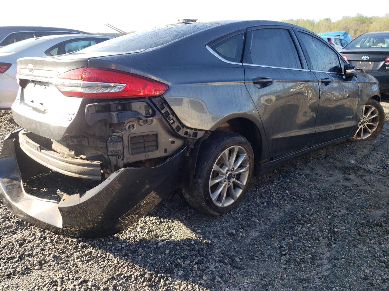 Photo 4 from auction – 2017 FORD FUSION SE with VIN 3FA6P0LU0HR319498