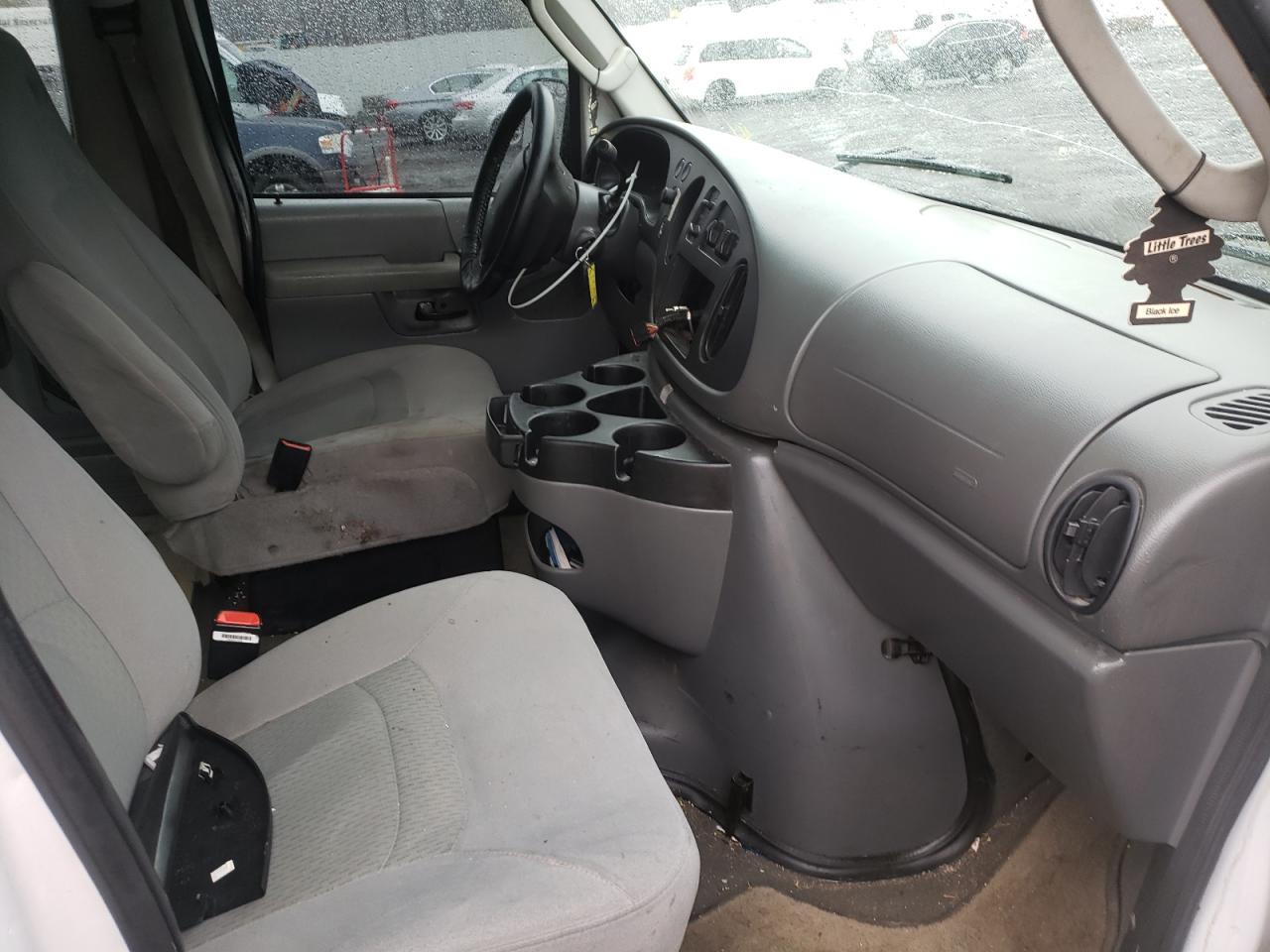 Photo 5 from auction – 2007 FORD ECONOLINE with VIN 1FBNE31L47DA47041