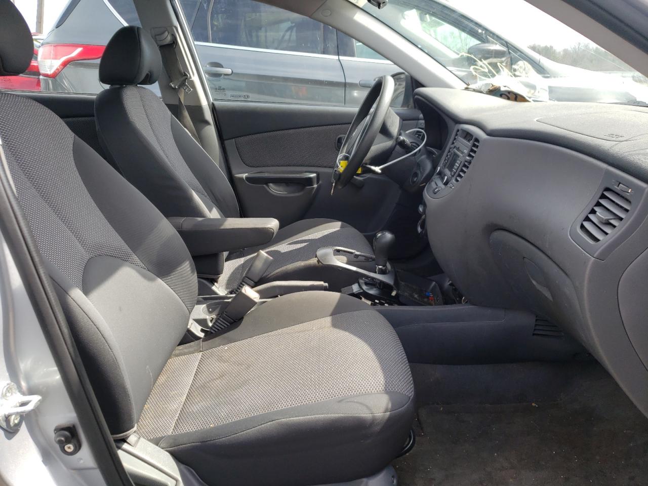 Photo 5 from auction – 2011 KIA RIO BASE with VIN KNADH5A36B6748183