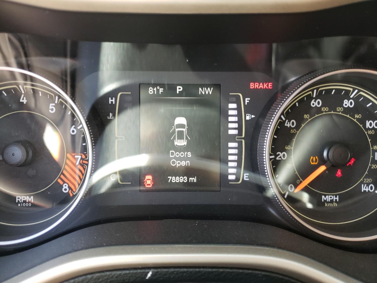 Photo 8 from auction – 2015 JEEP CHEROKEE with VIN 1C4PJLCS0FW677212
