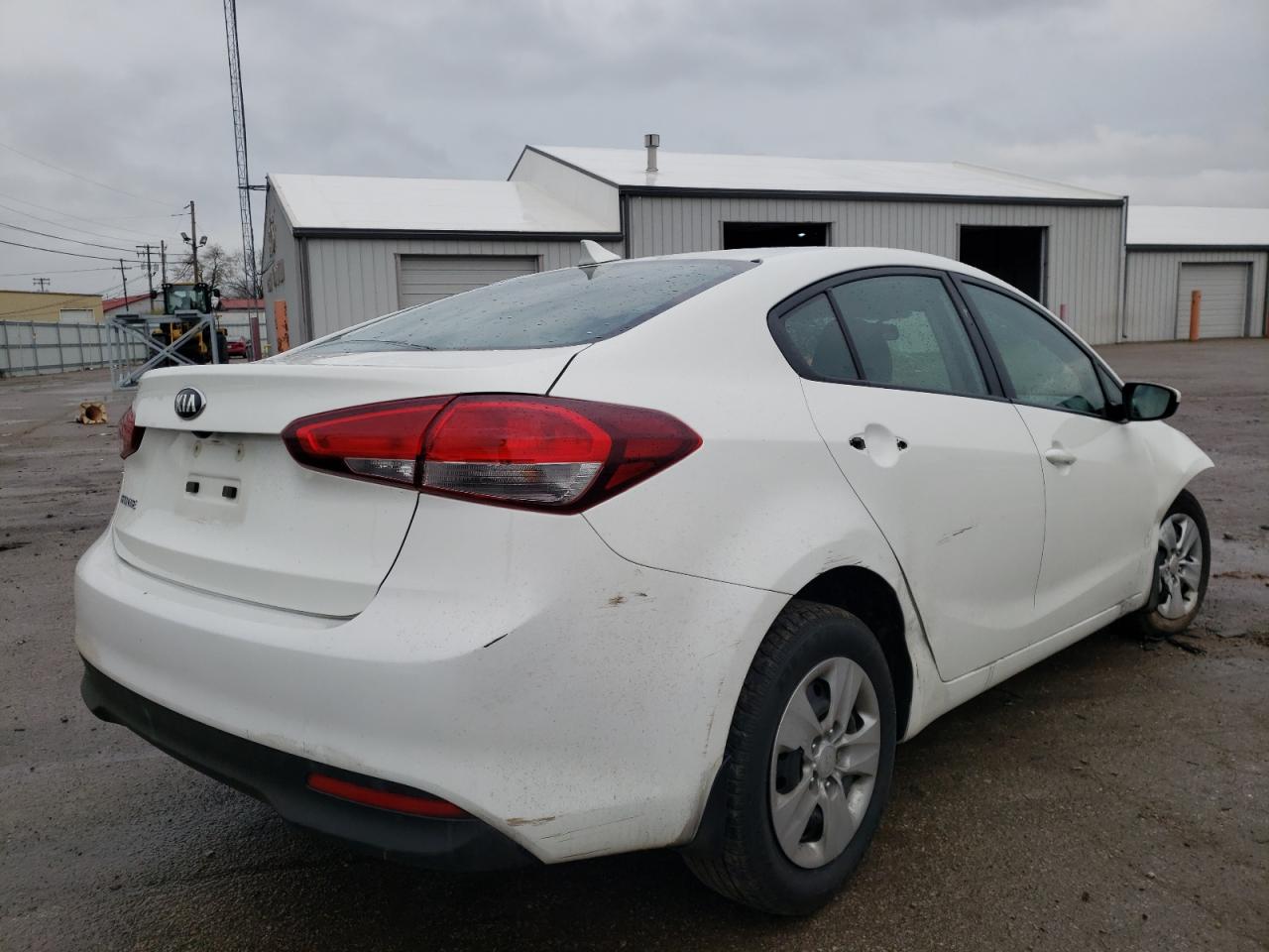 Photo 4 from auction – 2018 KIA FORTE LX with VIN 3KPFK4A71JE279135